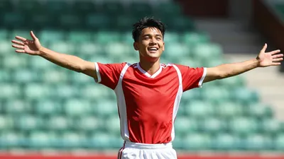 Larne earned a 2-1 win against Glentoran in the Irish Premiership, marking their first league victory this season