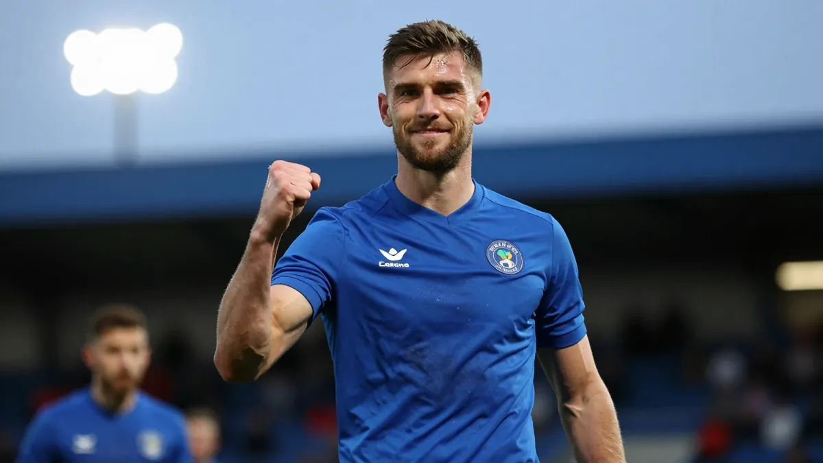 Irish Premiership Champions Larne Beat 10-Man Lincoln Red Imps